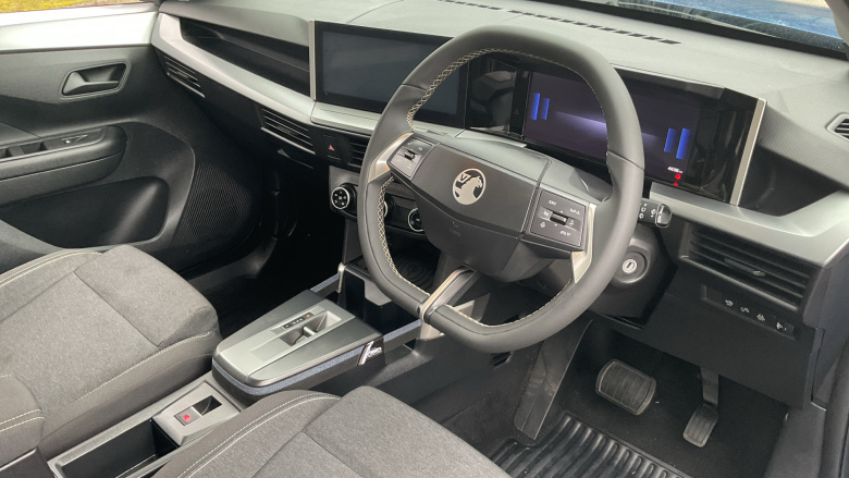 Vauxhall Frontera 83kW Design 44kWh 5dr Auto Electric Estate